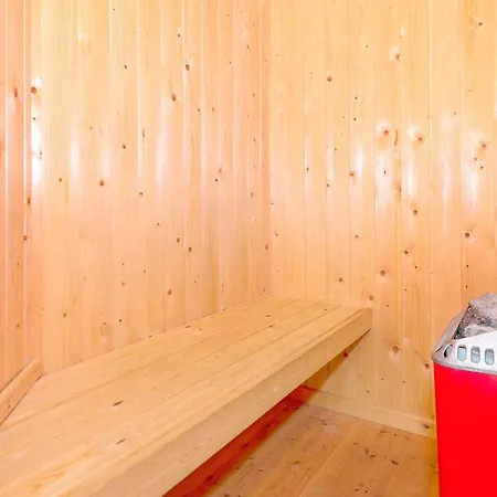 4 Star In Romo Holiday home *